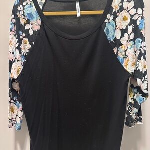 Floral Sleeve Black Top/Tunic. Would be cute paired with tights & boots.